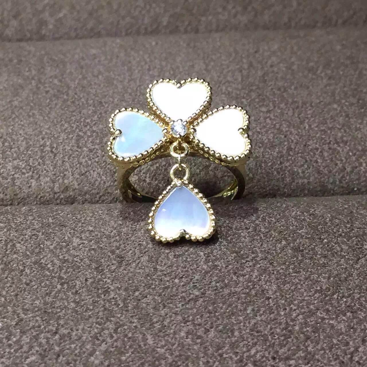 VCA 18k Yellow Gold Diamond and Mother of Pearl Sweet Alhambra Effeuillage Ring VCARN5P300