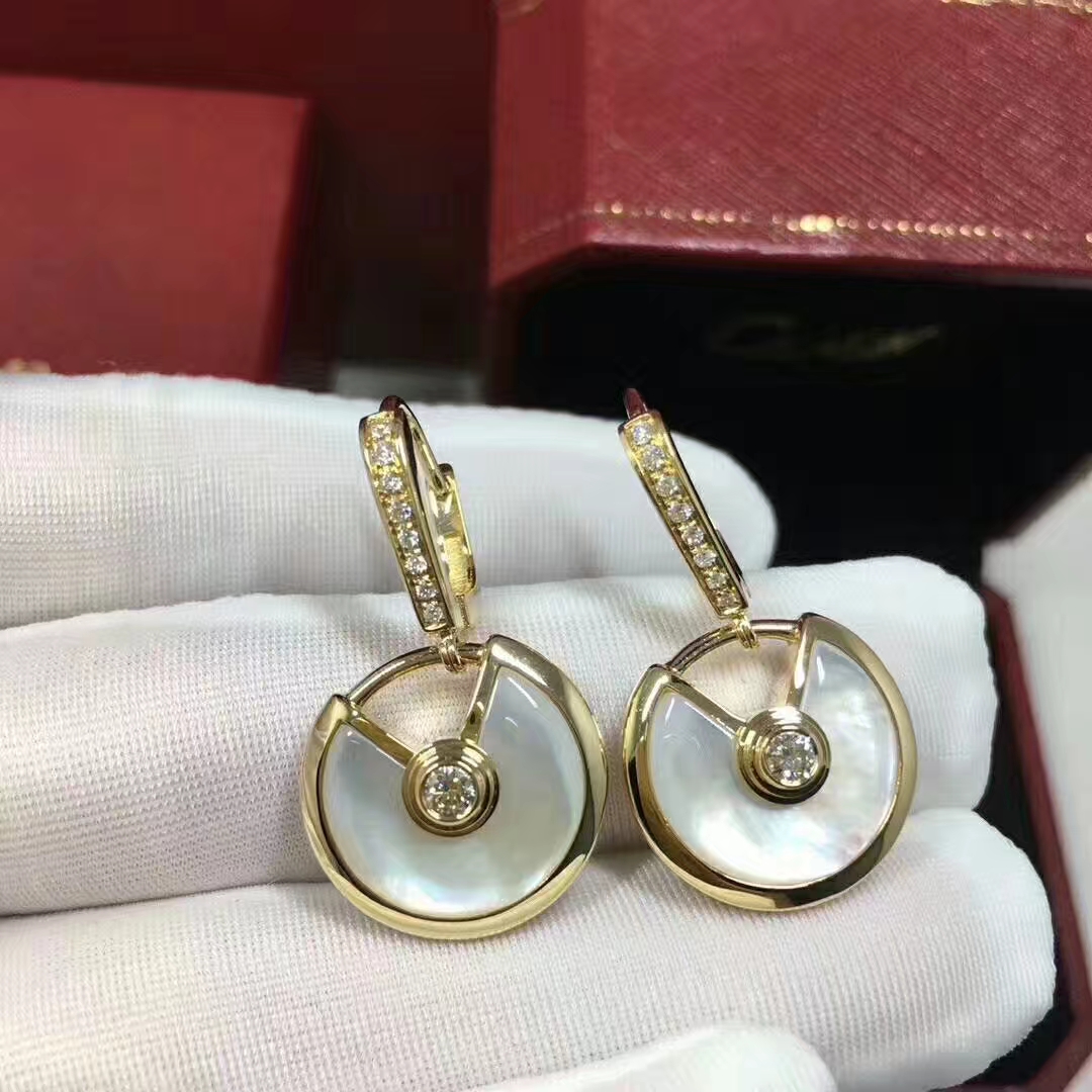 Amulette de Cartier 18K Yellow Gold Mother of Pearl and Diamonds Earrings