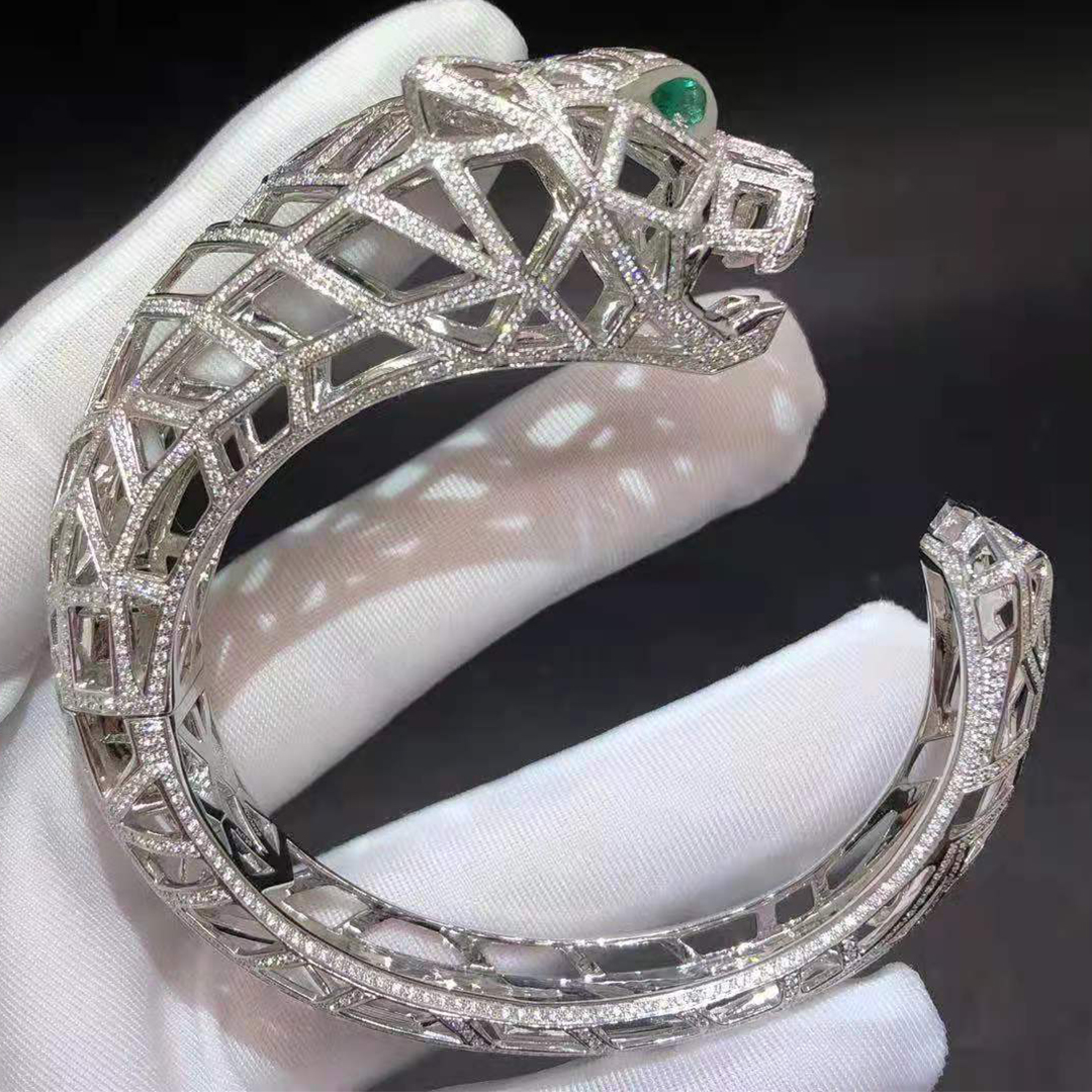 Cartier 18K White Gold, Diamond, Emerald and Onyx Panthère de Cartier Bangle Bacelet H6030217
